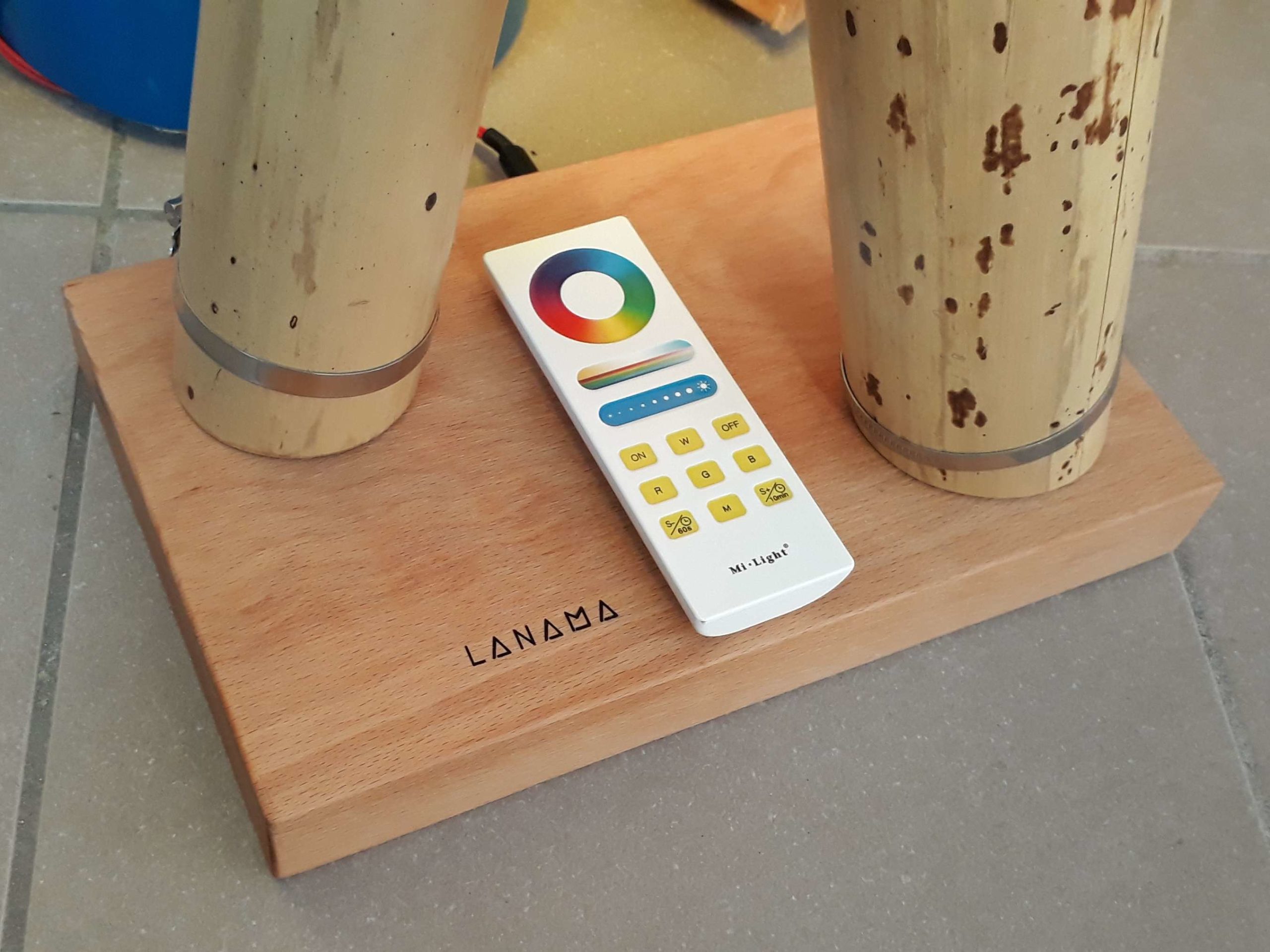 Design LED Stehlampe aus Bambus “LevantoX”, Tuneable White und farbiges RGB-Licht – Bild 7